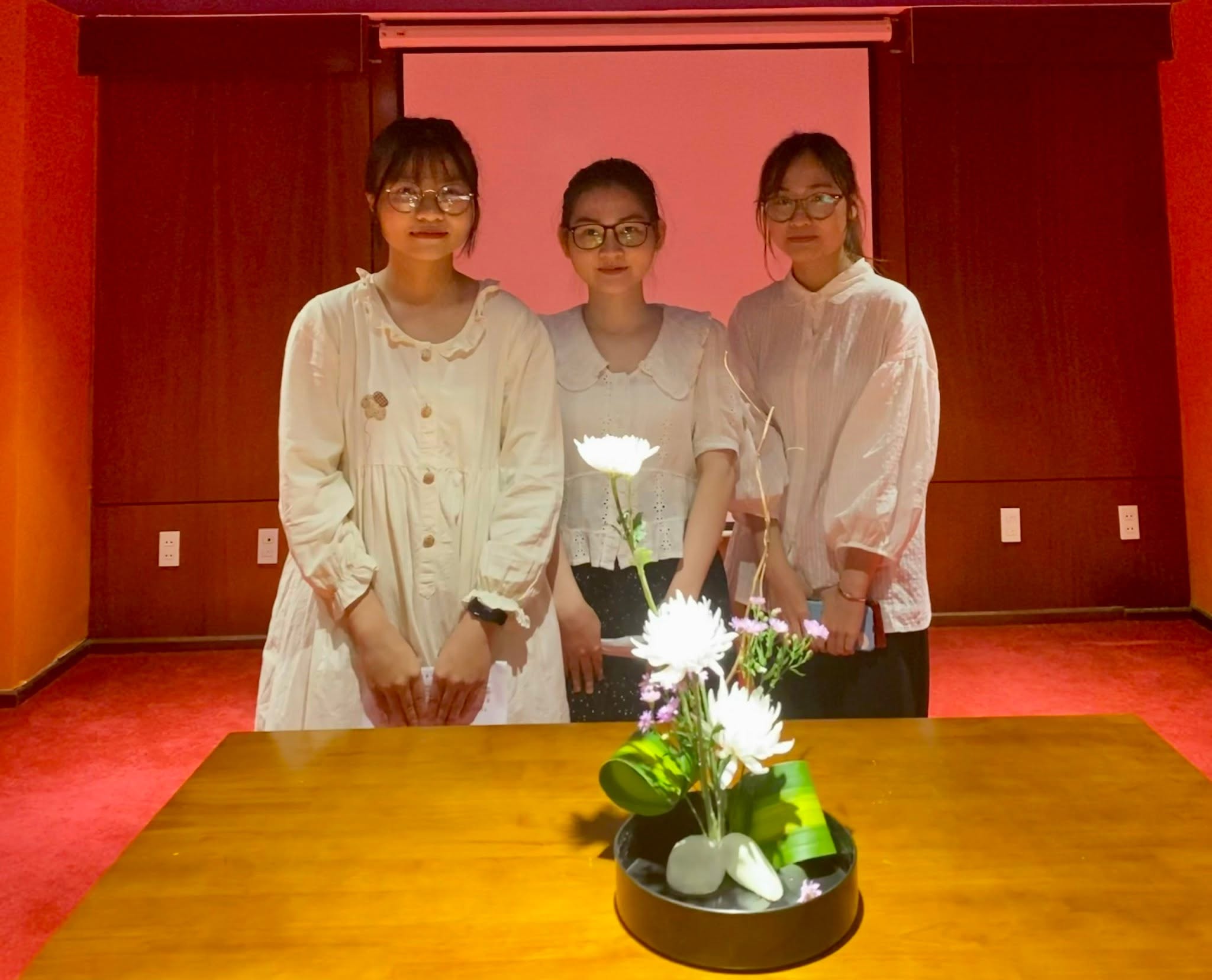 US3