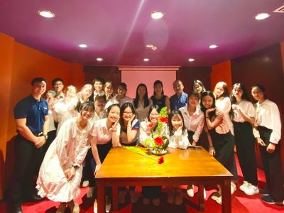 CPA ĐỒNG H&Agrave;NH# NGẮM NH&Igrave;N SỰ TRƯỞNG TH&Agrave;NH CỦA THỰC TẬP SINH ĐẠI HỌC KINH TẾ T&Agrave;I CH&Iacute;NH UEF SAU 3 TH&Aacute;NG